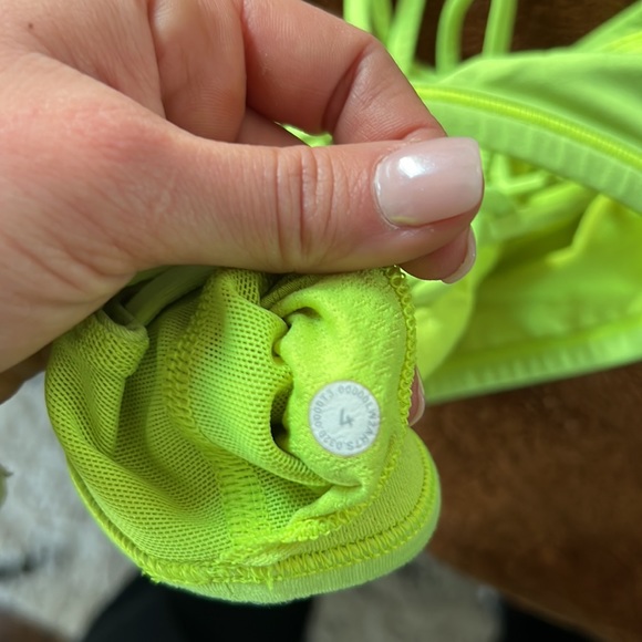Lululemon sports bra - Picture 3 of 3
